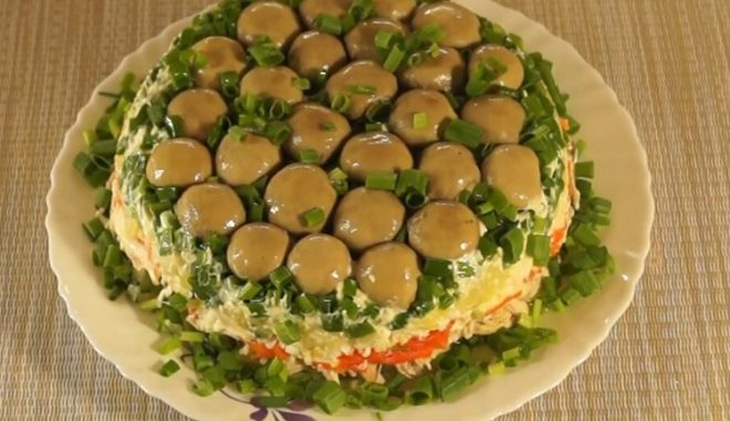 Salat-Grebna-galjavina